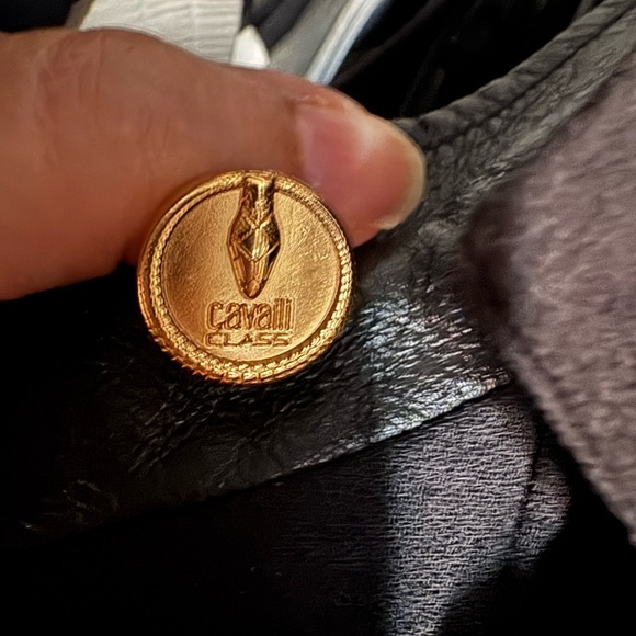 Roberto Cavalli Exquisite Women's Black Quilted Jacket. Ptp 17” length 1… - Picture 4 of 14